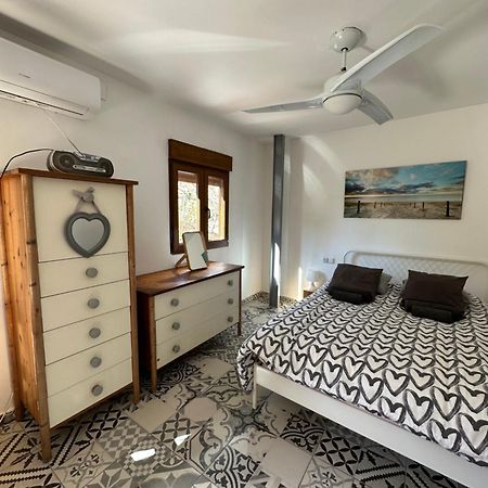 Precioso Apartamento Con A/A En Ruzafa Con Terracita Privada Y Acceso A Un Jardin, Para 2-3 Personas บาเลนเซีย ภายนอก รูปภาพ