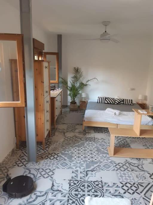 Precioso Apartamento Con A/A En Ruzafa Con Terracita Privada Y Acceso A Un Jardin, Para 2-3 Personas บาเลนเซีย ภายนอก รูปภาพ