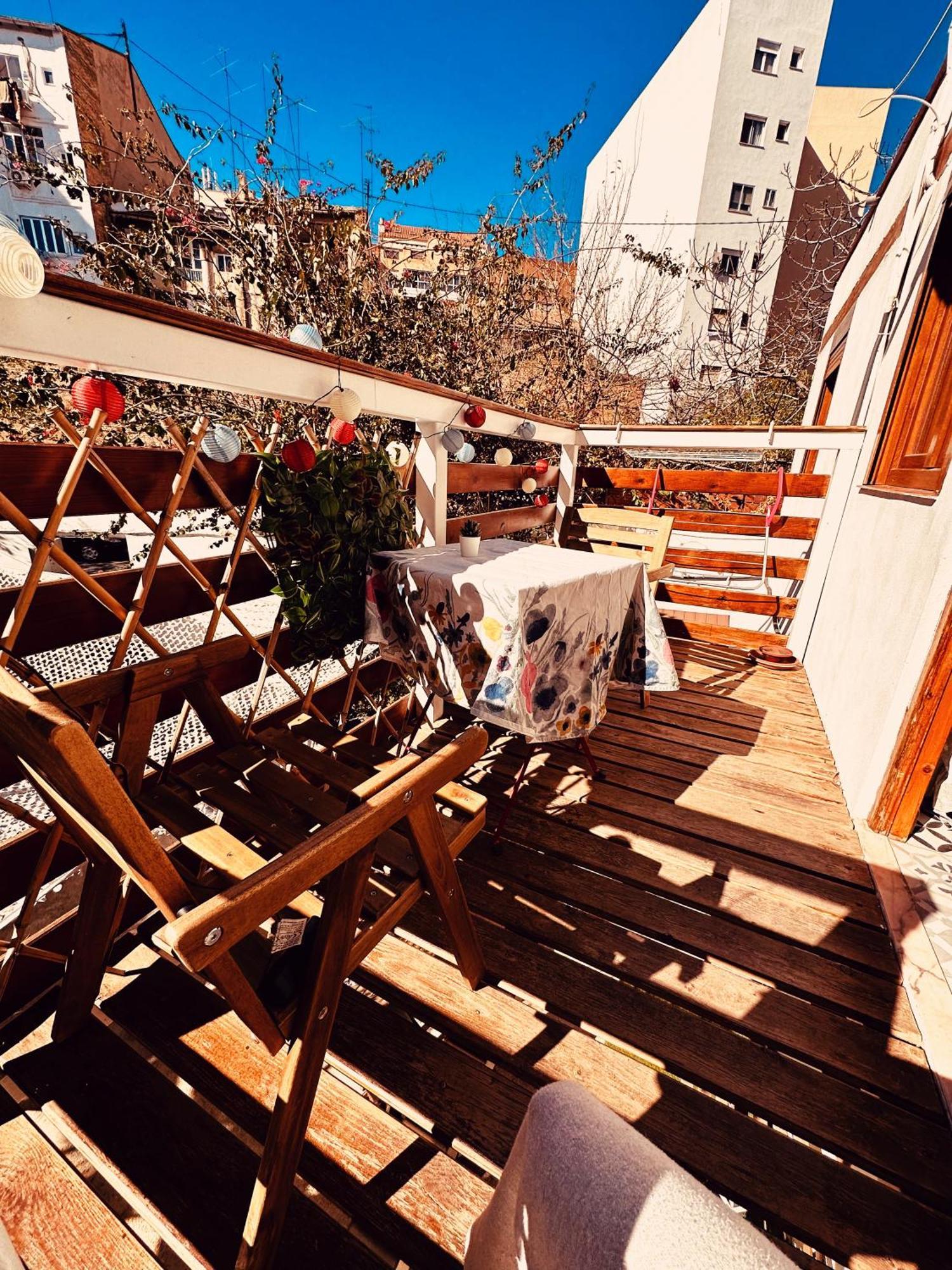 Precioso Apartamento Con A/A En Ruzafa Con Terracita Privada Y Acceso A Un Jardin, Para 2-3 Personas บาเลนเซีย ภายนอก รูปภาพ